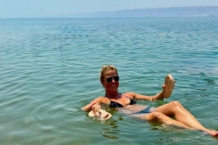 Excursión de un día al Mar Muerto desde Ammán : Spa de natación y barro mineral