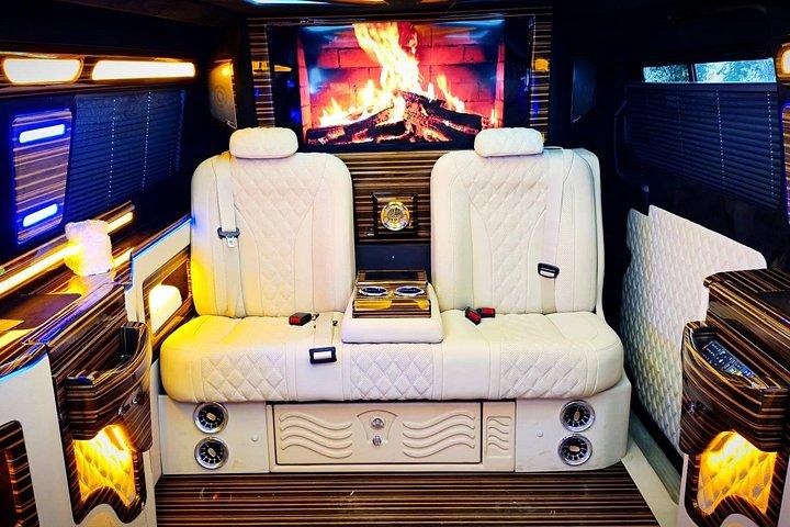 VIPメルセデス・ヴィトがイズミルまたはインターシティで乗り換え