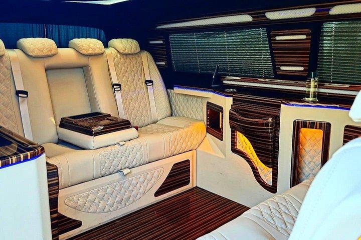 VIPメルセデス・ヴィトがイズミルまたはインターシティで乗り換え