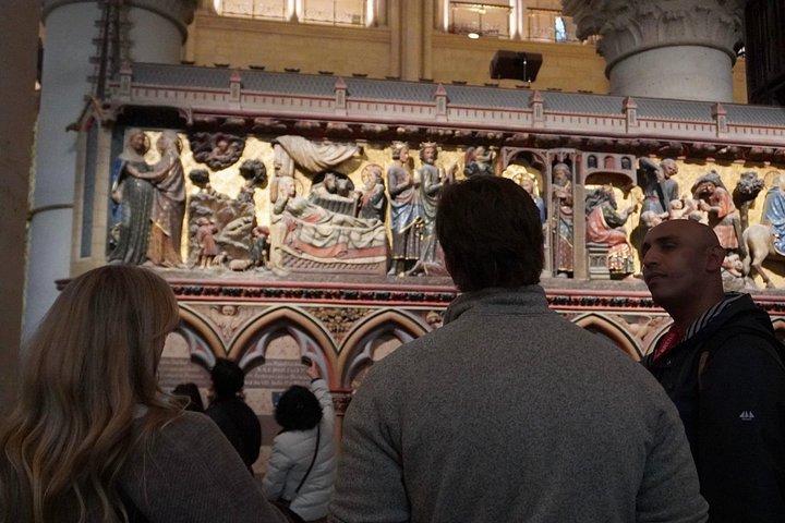 Inside Notre-Dame Tour med en licensierad Guide