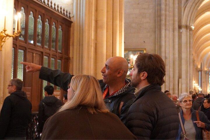 Inside Notre-Dame Tour med en licensierad Guide