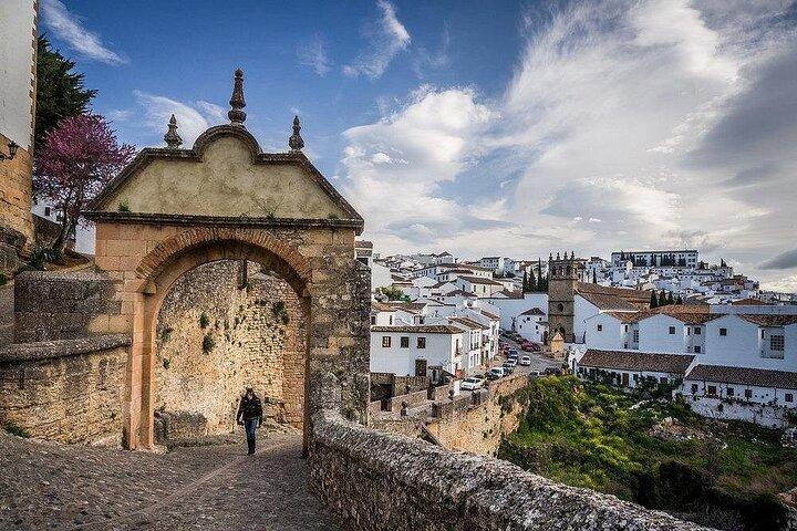 Ronda White Villages Zahara Grazalema Dagstur från Sevilla