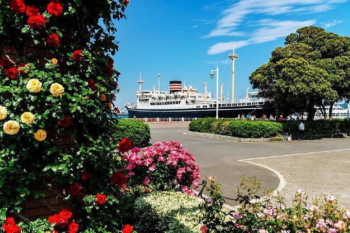 横浜ウォーキングツアーチャイナタウン寺院とベイサイド