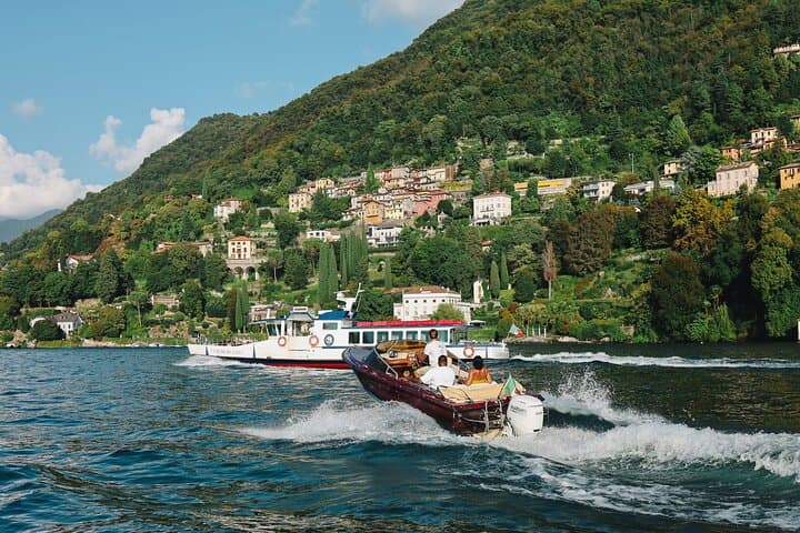 Lake Como Private Classic Boat Experience from Como