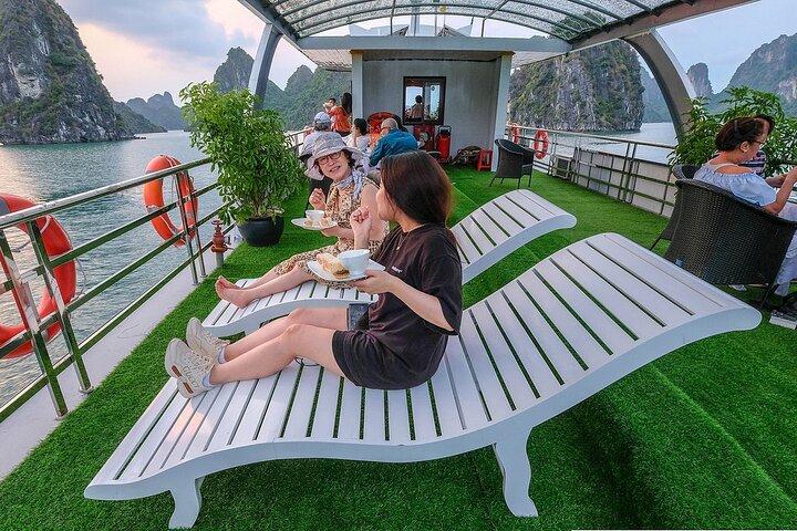 Halong Bay Cruise - Day Tours