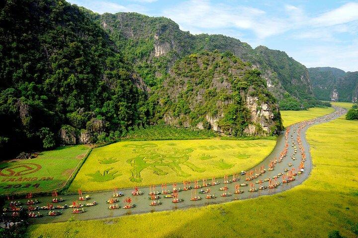 Hoa Lu Tempel und Tam Coc Bootsfahrt Tagesausflug