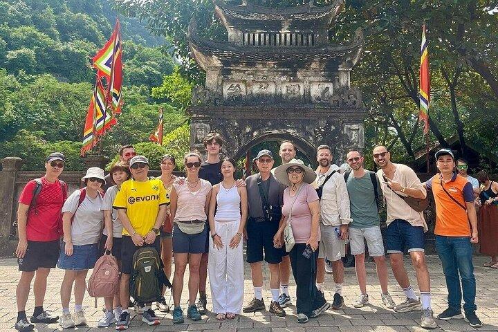 Templo de Hoa Lu e Tam Coc: passeio de um dia