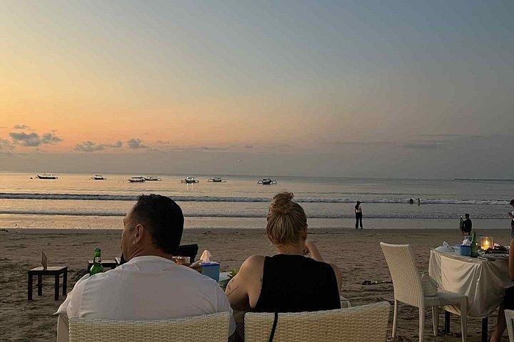 Bali Romantic Seafood Dinner under sunset jimbaran Beach