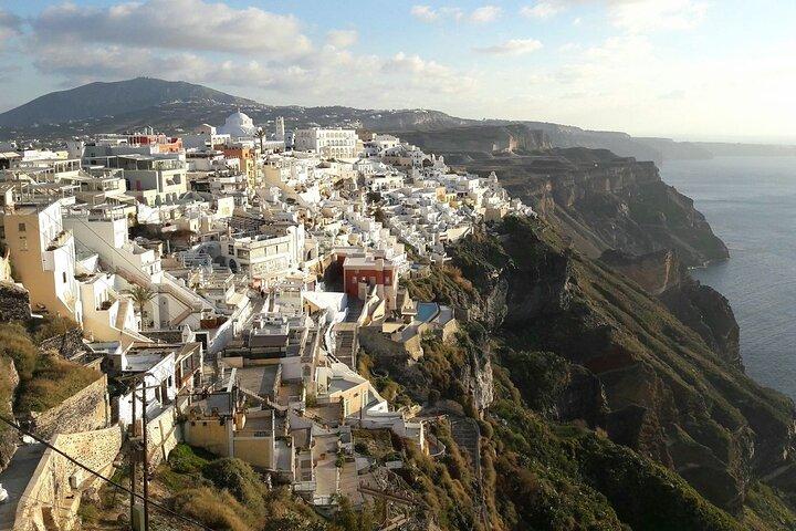 Santorini : Break Plates Show & Fira Tour a pie