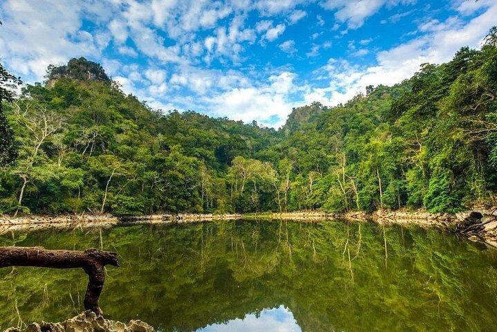 Cao Bang Adventure Transporte Compartilhado e Diversão na Água