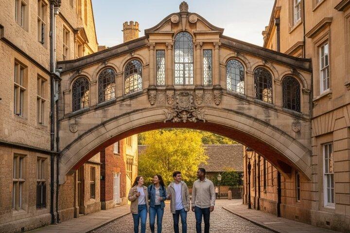 Excursão a pé autoguiada em Oxford