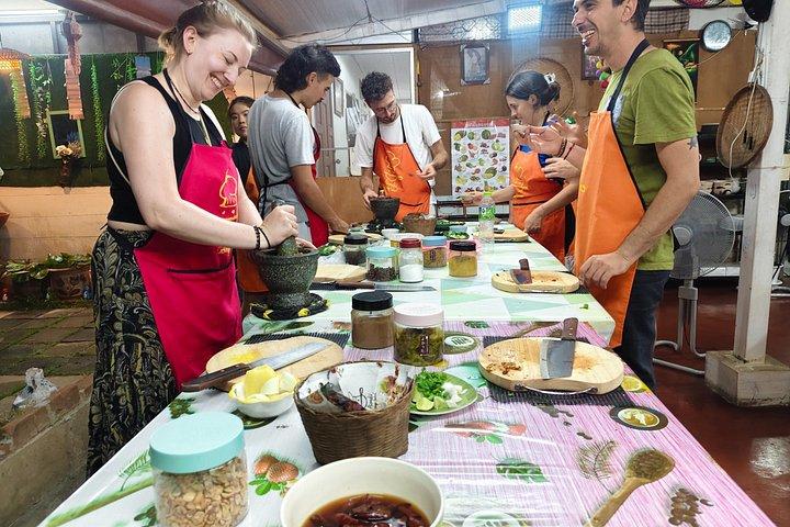 イブニングタイ料理教室