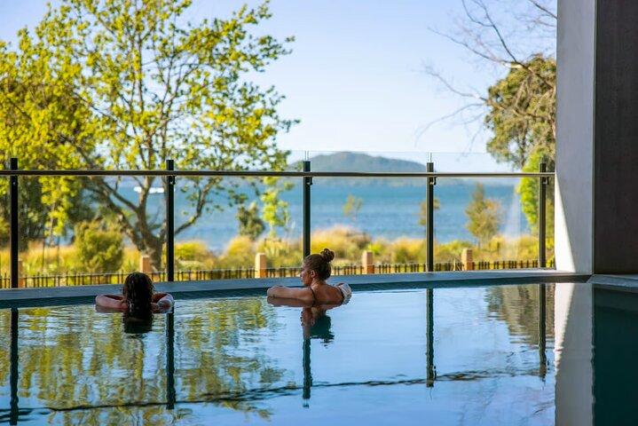 De Auckland Wai Ariki e Rotorua Redwoods Small Group Tour