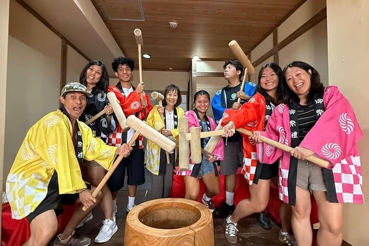 【For adult】Traditional Mochi Pounding Experience with Tasting
