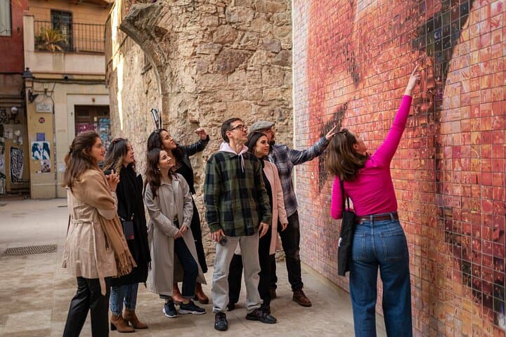 Private Barcelona Highlights: Gothic Quarter with a Local Guide