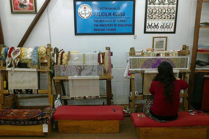 Authentic Turkish Carpet Experience from Istanbul Port with Guide