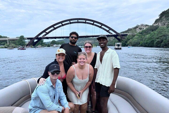 Lake ATX-Boat, Coffee & Views – Dagelijks 2 uur tussen 9.00 - 12.00 uur