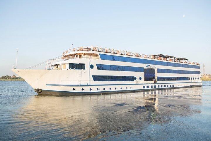 4 dag 3 nætter Nile Cruise fra Aswan til Luxor Private Tour