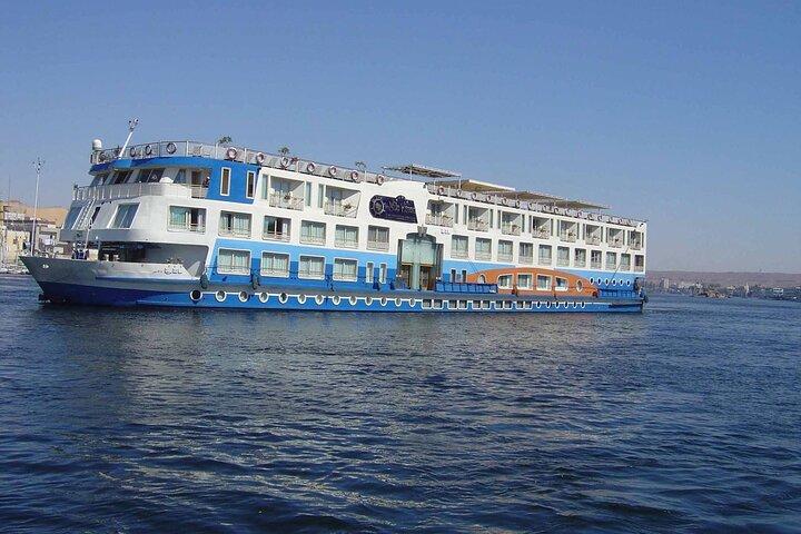 4 dag 3 nætter Nile Cruise fra Aswan til Luxor Private Tour