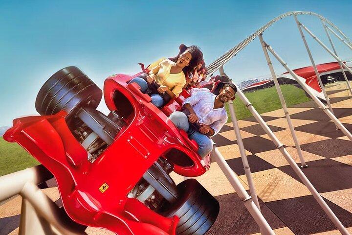 Burj Khalifa y Ferrari - Entradas al mundo