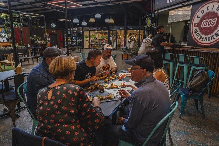 Santiago Food Tour: Böhmiske smage og lokale perler