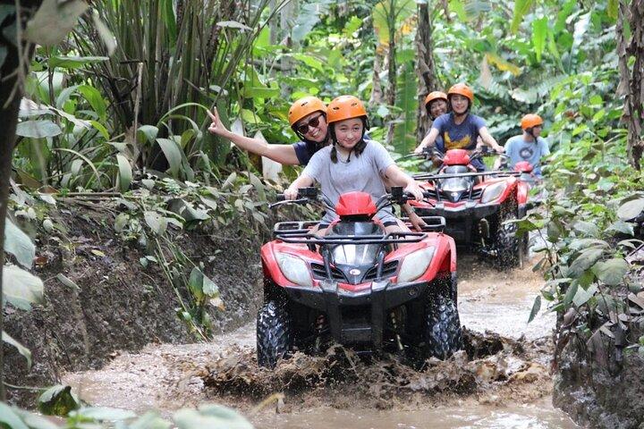 Bali ATVクワッドバイクとラフティングコンボ（コーヒーテイスティング付き）