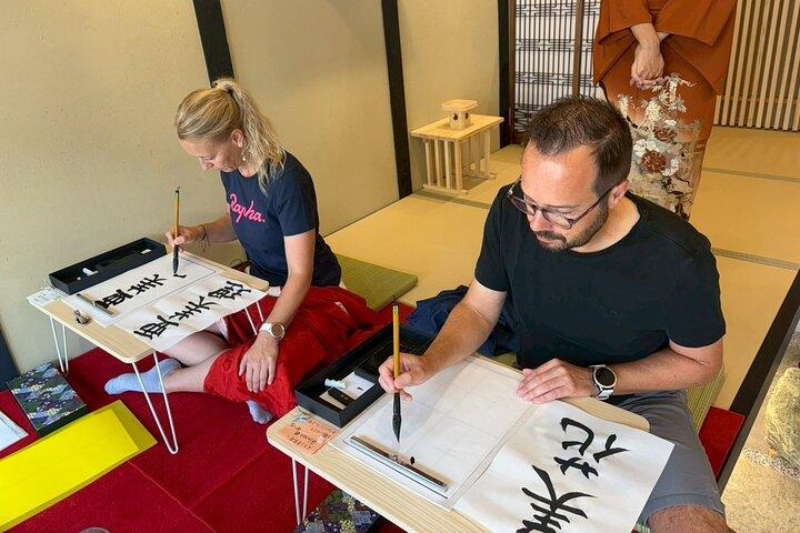 Japanische Kalligraphieerfahrung (shodo)