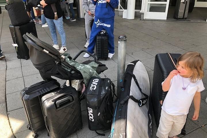 タクシースリランカ空港シャトル自家用車サービス