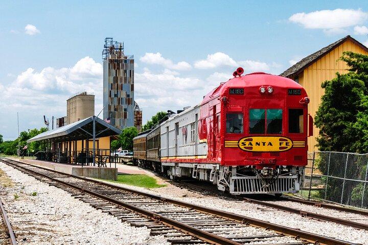 Historic Downtown Grapevine Tour for Large Groups