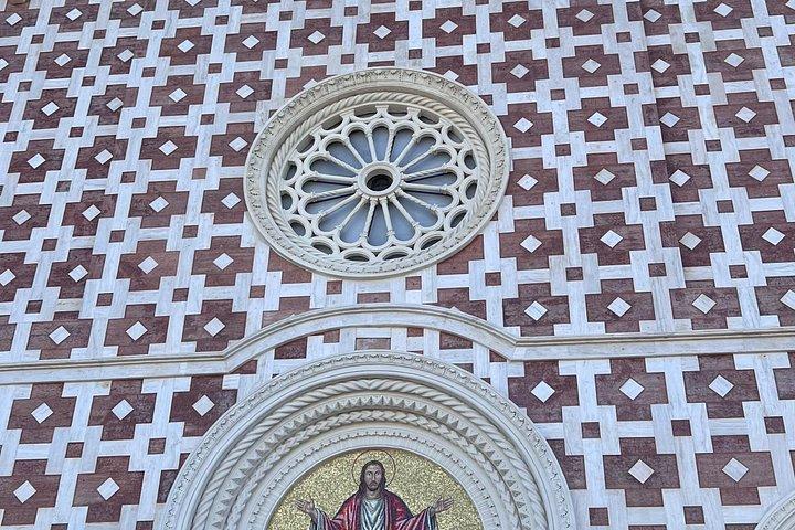 ローマ発、聖体の奇跡と聖顔のプライベートツアー