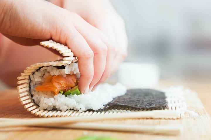 Japanese Sushi Cooking Class in Seattle (Includes 4-Course Meal)