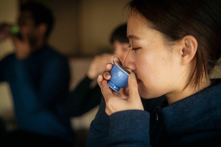 京都で熟練の茶人による煎茶体験
