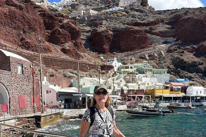 SANTORINI : 半日エスコートツアー 4時間または9時間からランドツアー
