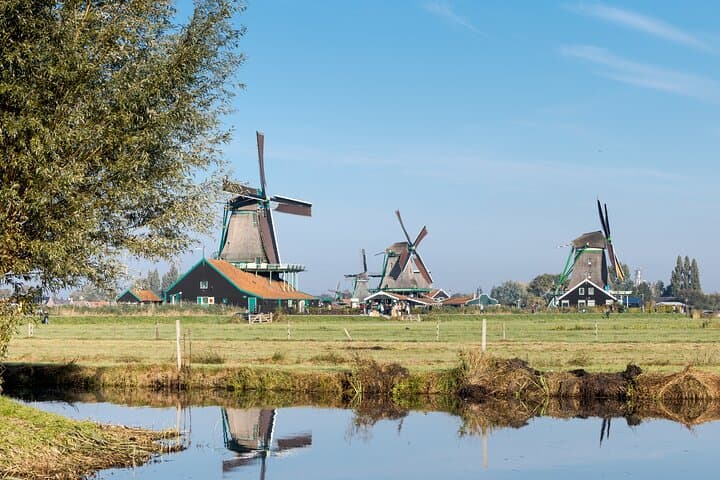 Guided Zaanse Schans, Windmills and Cheese Tour from Amsterdam