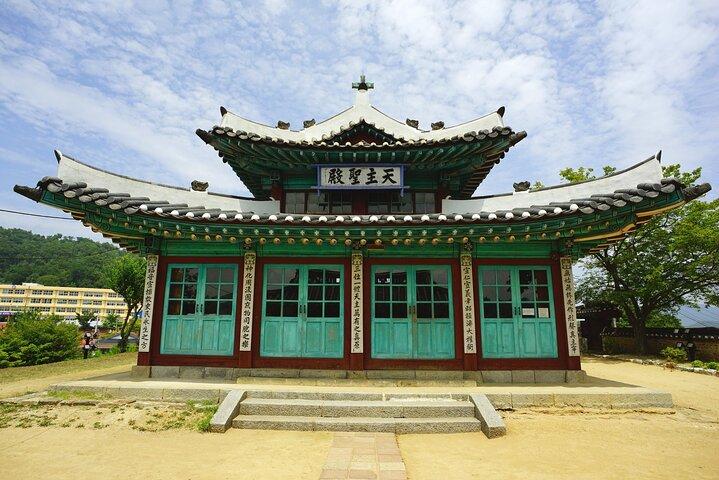 Local Ganghwa Island Private Guided Tour(Optional layover)