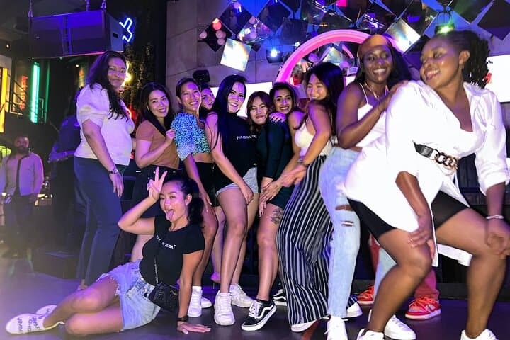 Pub Crawl Dubai: Nightlife Tours