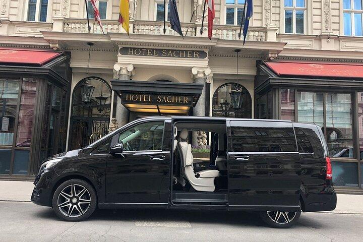 Transfert privé. Vancouver to Budapest