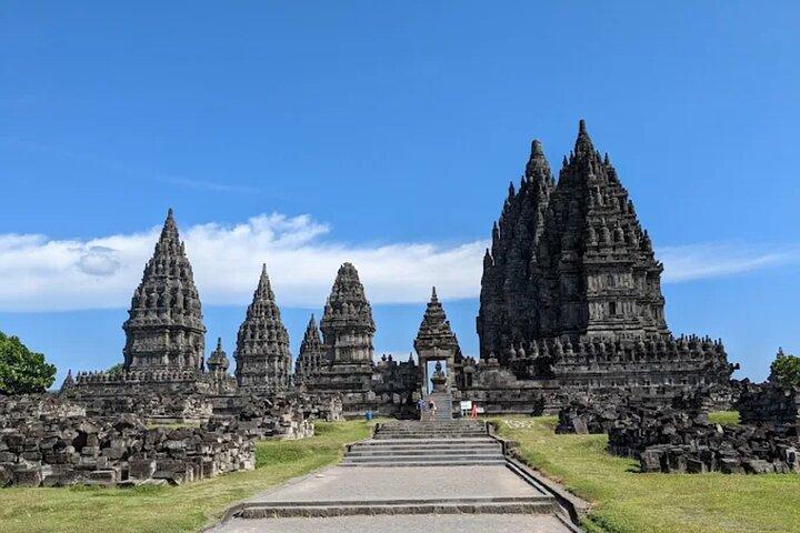 Gegarandeerde Borobudur Klim omhoog toegang & Prambanan Kleine Groep Tour