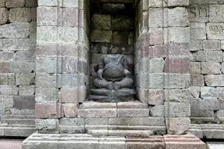 Tagestour nach Nepal Van Java & Selogriyo Tempel von Yogyakarta