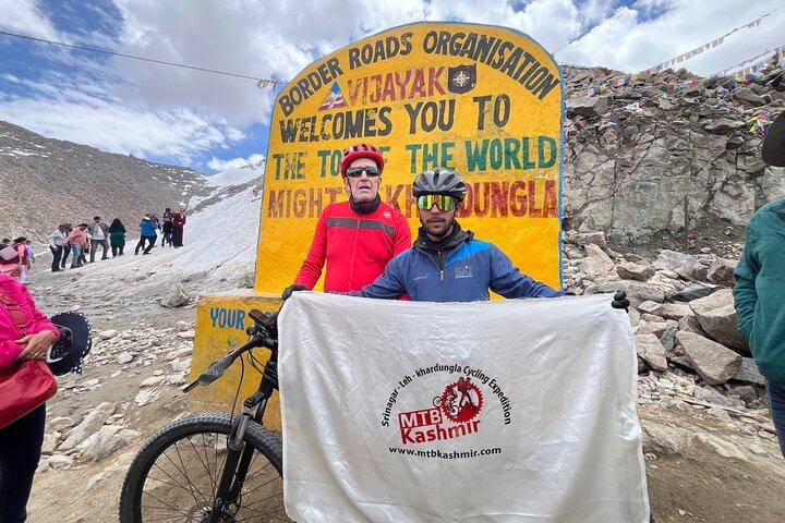 Srinagar a Leh Khardungla