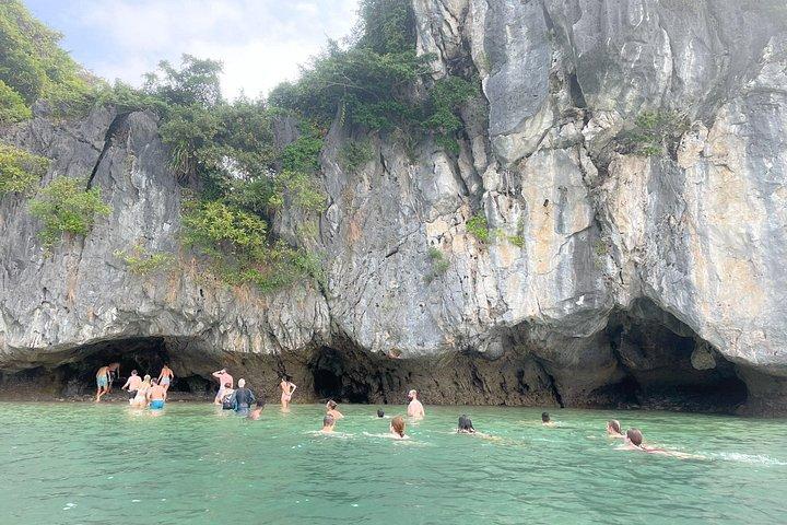 ハノイ発ランハ湾1日クルーズツアー-セレニティブティック