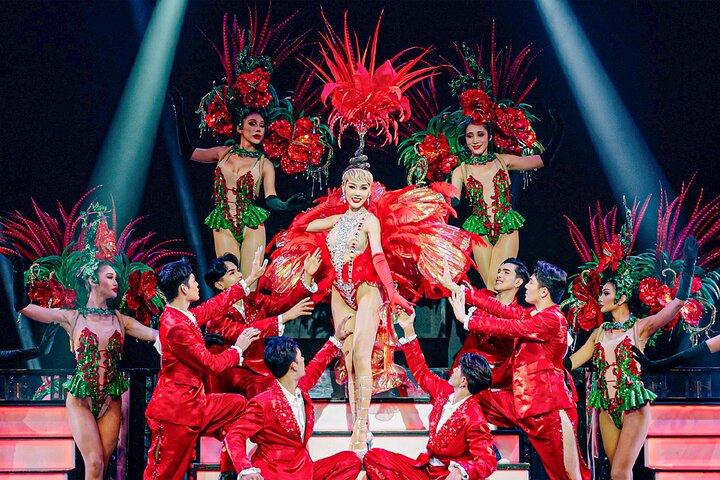 Simon Cabaret: Show de glamour Ladyboy de Phuket