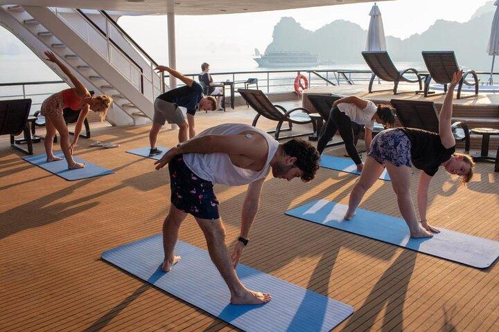 Ha Long Bay’s Splendor om bord på Scarlet Pearl 2 - Day Cruise