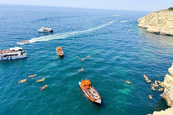 リスボン発アルガルヴェ日帰りツアー＋ベナギル船旅