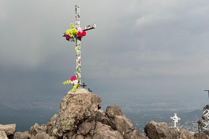Pico del Aguila 3,880m/ 12,729ft Hike Devils Backbone Summit CDMX