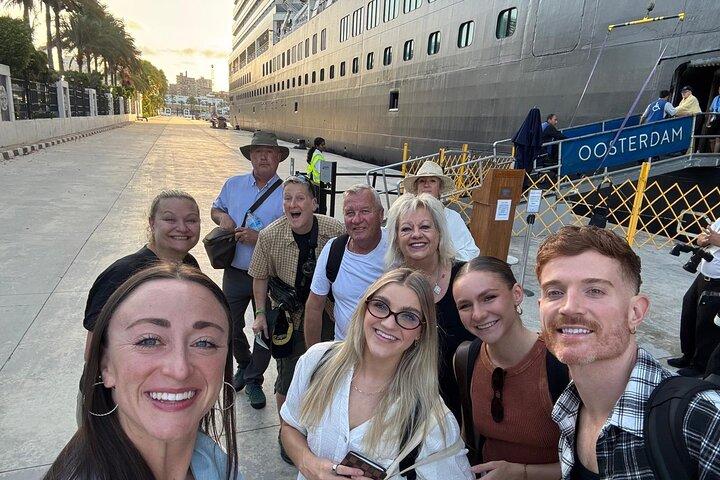 Caïro Een dagtrip vanuit de haven van Alexandrië met VIP-lunch