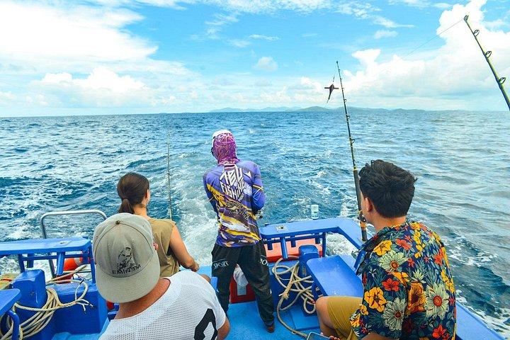 アンダマン海のプーケットボトムフィッシング＆スピニング日帰りツアー