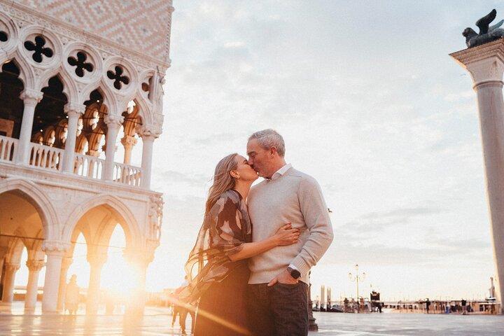 Servicio fotográfico con un fotógrafo local en Venecia