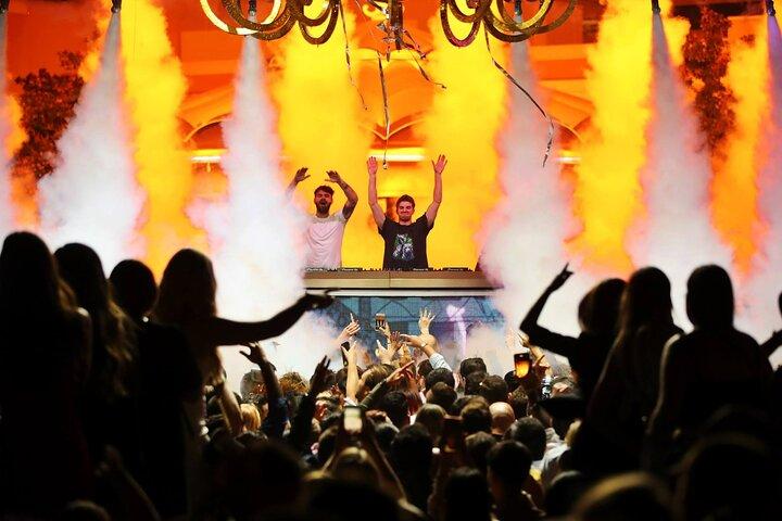 Vegas Nightclub Striscia in Party Bus con ingresso Fast Pass