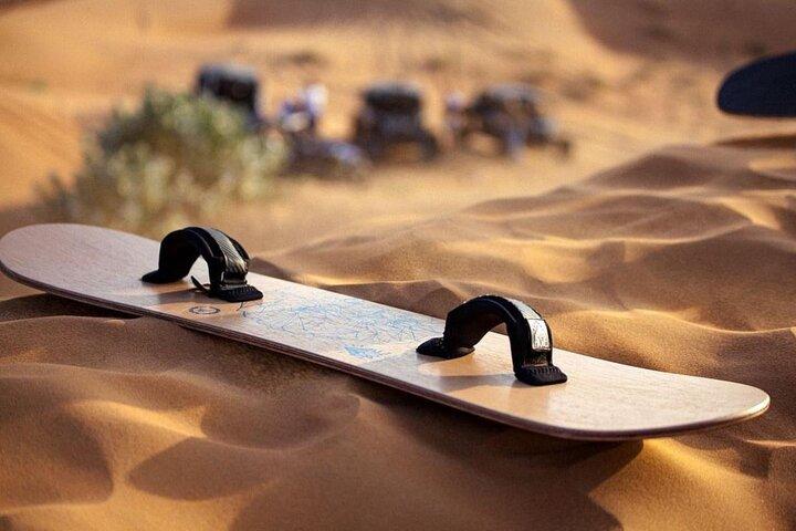 DOHA: Meio Dia Deserto Safari Sandboarding Camel & Inland Sea Tour
